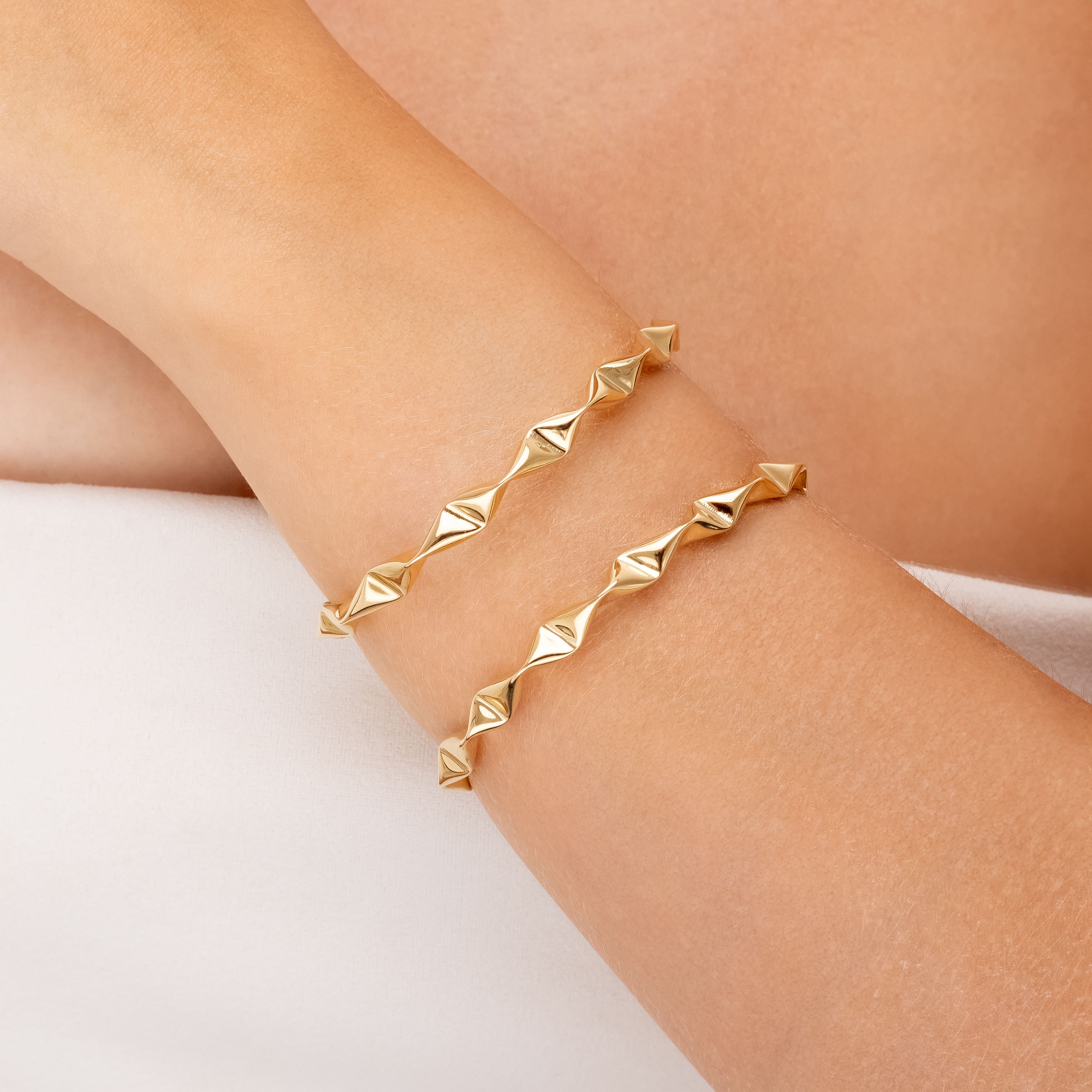 Bracelete de Tubo Juliette Banhado a Ouro 18K